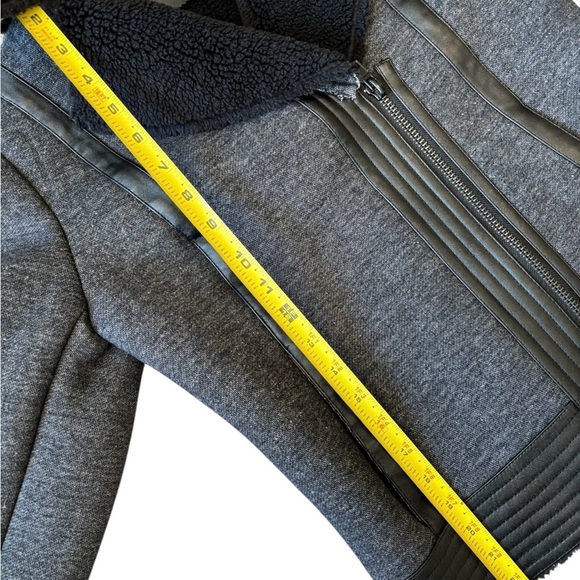 NWT NIC+ZOE Women's Black and Gray Teddy Jacket - Picture 11 of 11